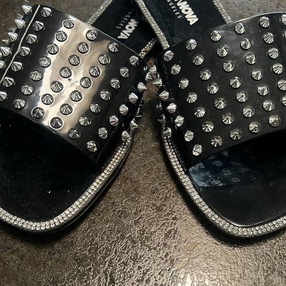 Nice - Picture 3 of 3